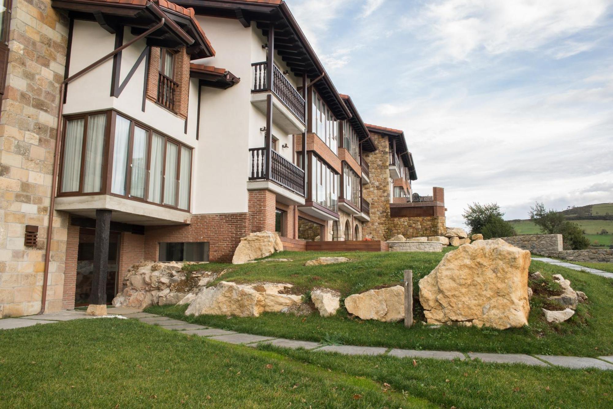 Apartamentos Estela De Altamira Santillana del Mar Exterior foto